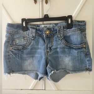 Girls jolt Jean shorts